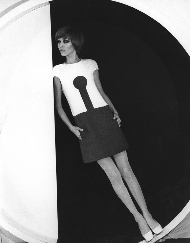 Pierre Cardin: Pursuit of the Future - Exhibiting Fashion