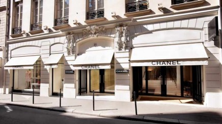 First Chanel temporary beauty shop opened in Paris - 2LUXURY2.COM