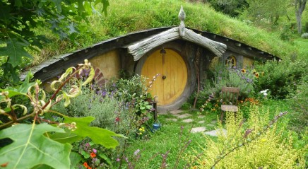 The Hobbit holes - 2LUXURY2.COM