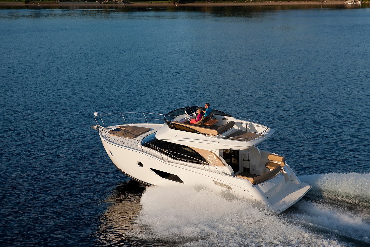 Carver C37 to debut at 2014 Miami International Boat ShowLUXURY NEWS ...