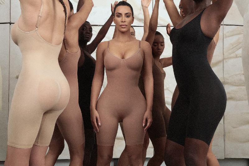 https://www.2luxury2.com/wp-content/uploads/2023/07/SKims-Kim-Kardashian-campaign-2023.jpg