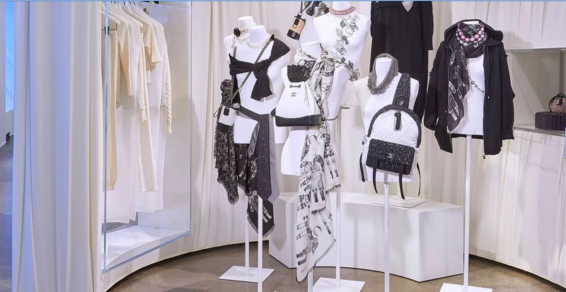 Chloé Celebrates Paris Store Opening With Photo Exhibit – WWD