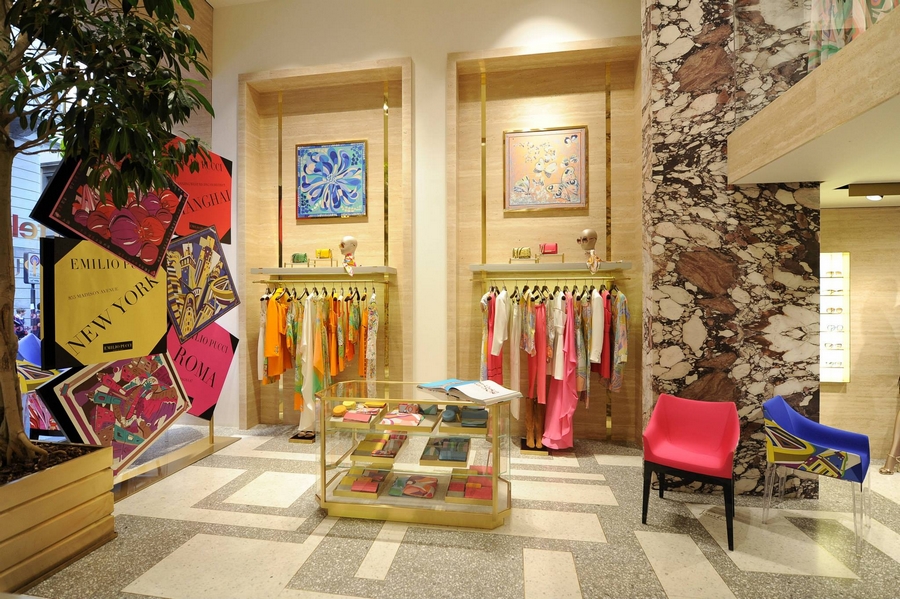 Emilo Pucci Boutique in St Tropez Editorial Image - Image of pucci, boutique:  129871580