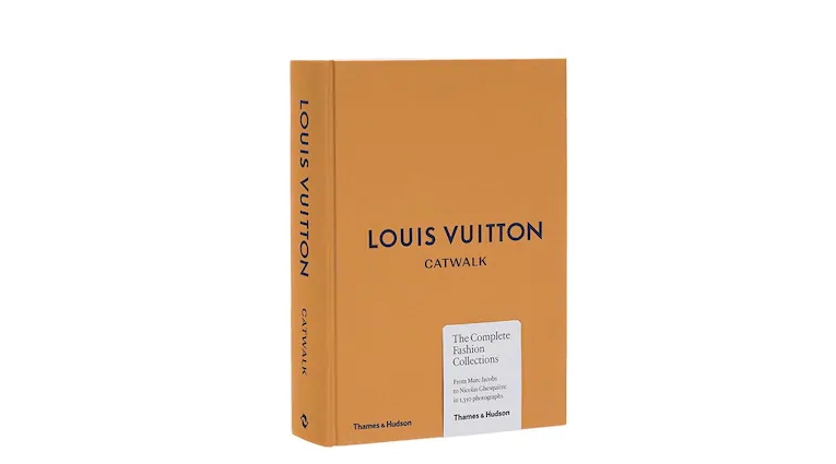 Louis Vuitton Catwalk Book - the musthave reference for all