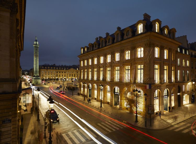 Louis Vuitton, Place Vendôme, Paris Dec 19