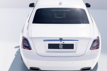 All-New 2021 Rolls-Royce Ghost Gets More Tech, Less Ostentatious Design