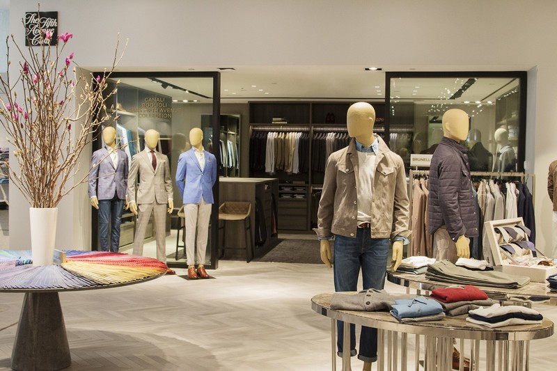 Saks closing Mag Mile men's store, combining with flagship